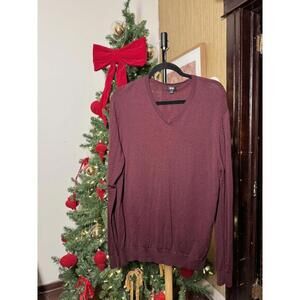 Uniqlo Men's V-Neck Sweater Burgundy Size L